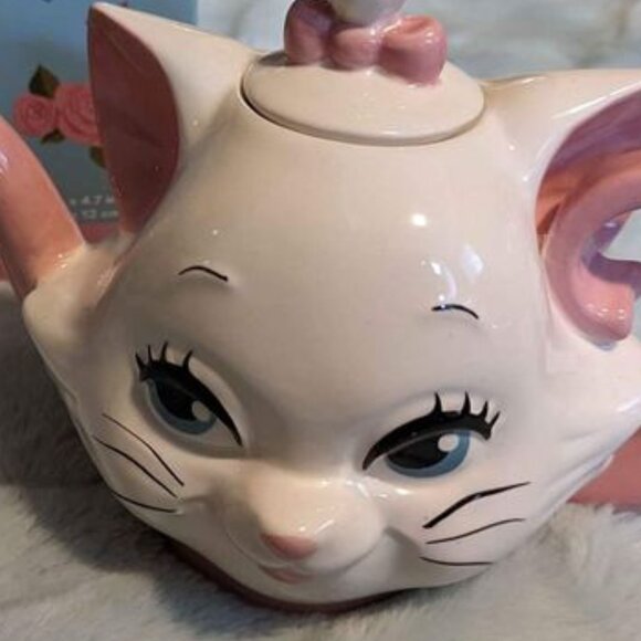 Disney The Aristocats Marie Figural Teapot with Lid by Ann Shen New with Box - Picture 4 of 9